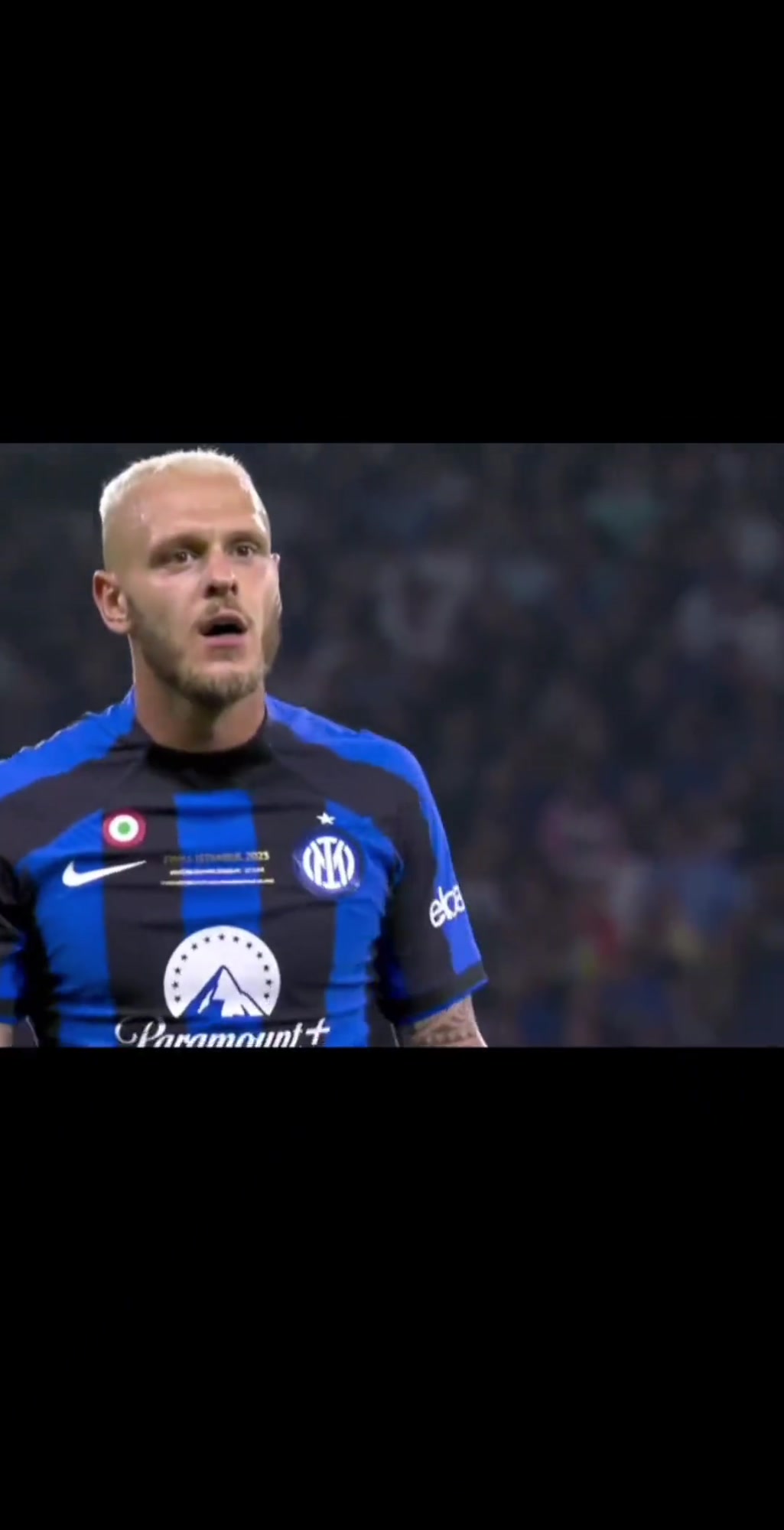 球羽毛球爱 球羽毛球爱