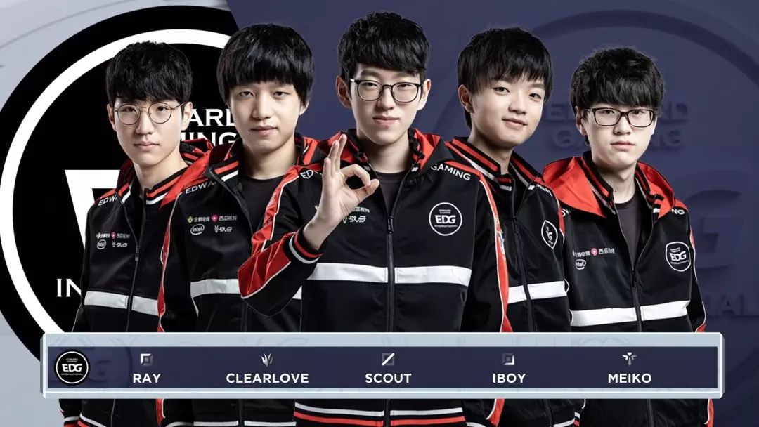 中显得略显 中显得略显